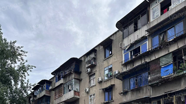 八里桥路82号外景图