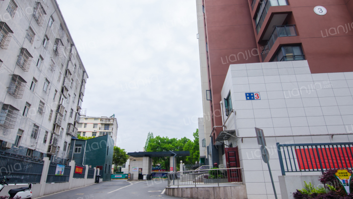 天下左岸春天外景图