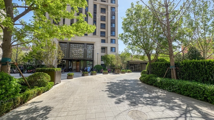 金地阅千峯外景图