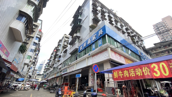 长荣街106号外景图