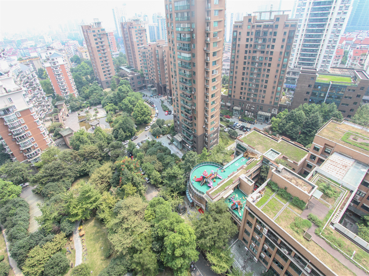 绿洲花园小区实景 2