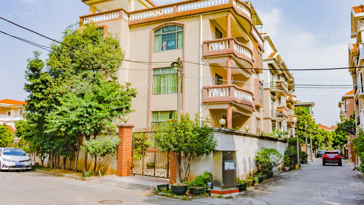 钱屋山庄外景图