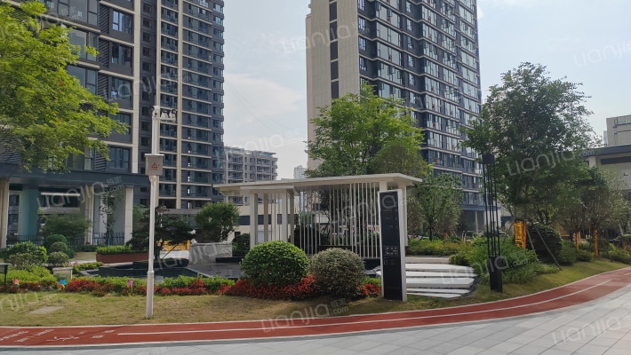 万和竞界外景图