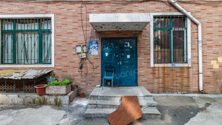 南马公寓外景图