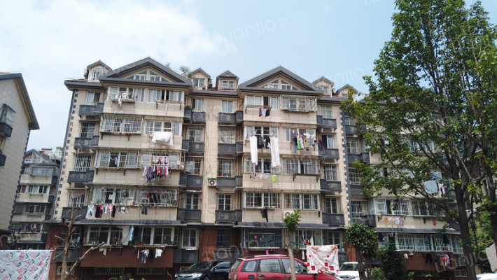 共青团路外景图