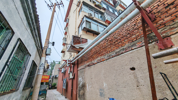 经四路493号外景图