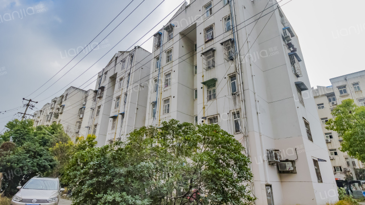 阳光公寓外景图