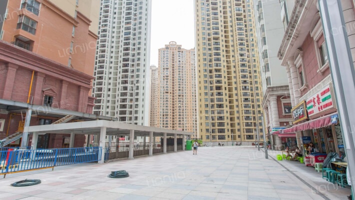 花果园J区外景图