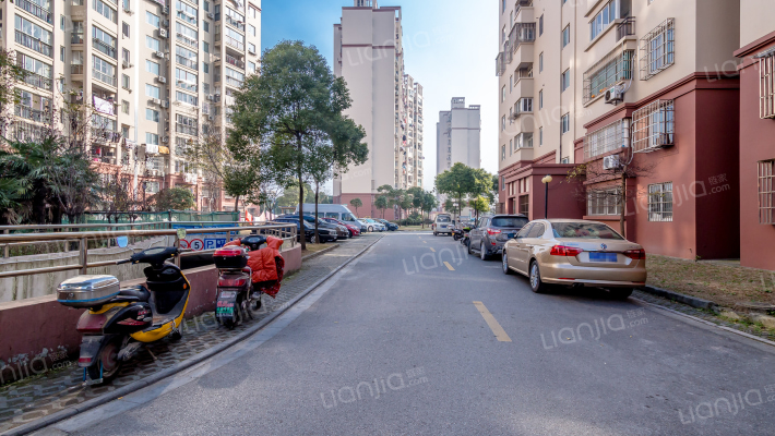 中凌滨江苑外景图