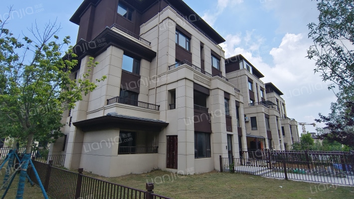 世茂国风龙院二期外景图