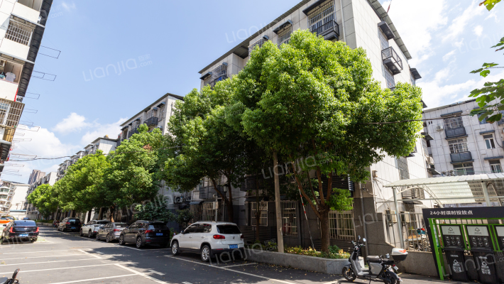 长变小区外景图