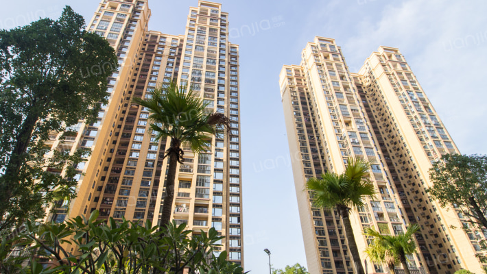 岸上林居外景图