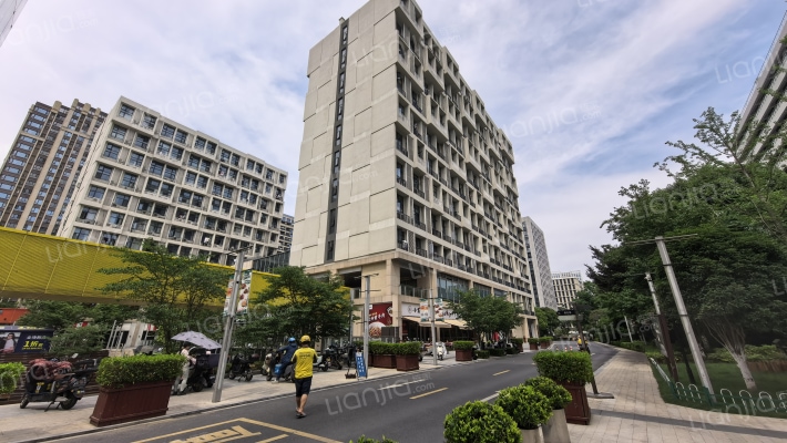 地铁万科杭行道外景图