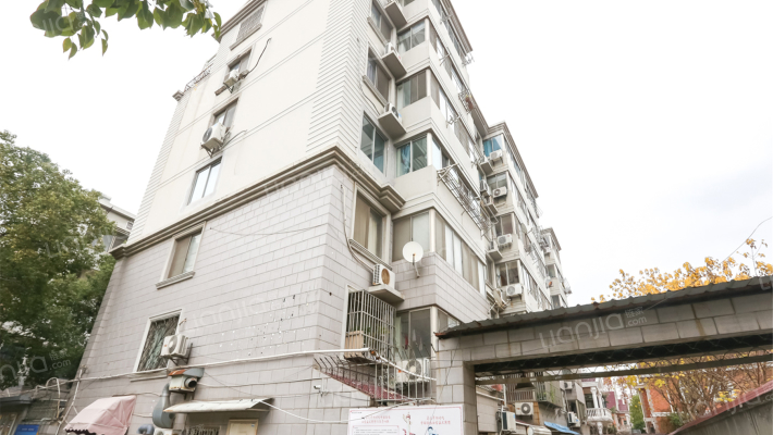 格兰公寓外景图