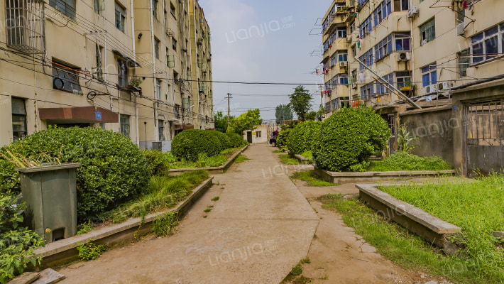 银矿新村外景图