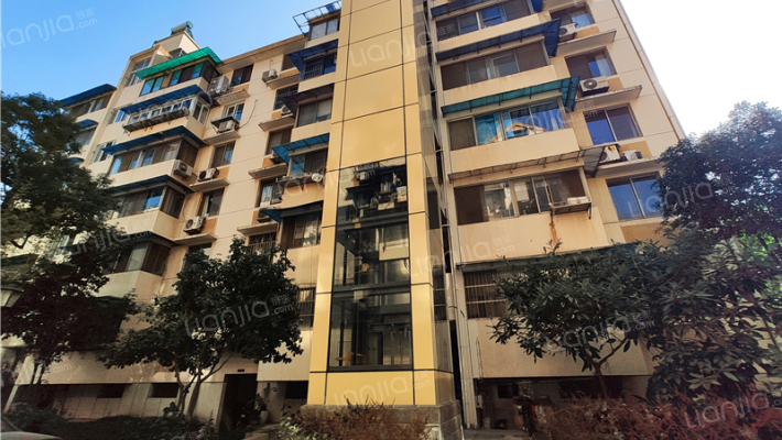 华龙温泉公寓外景图