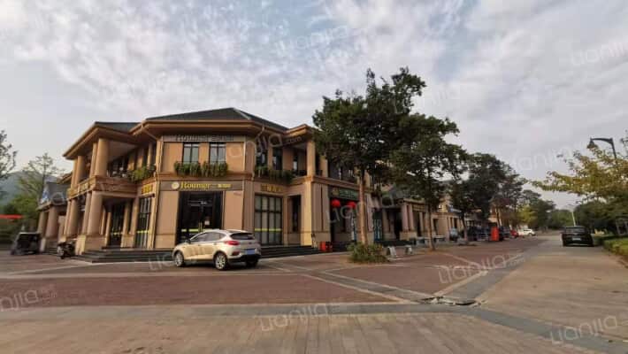 九龙山庄外景图