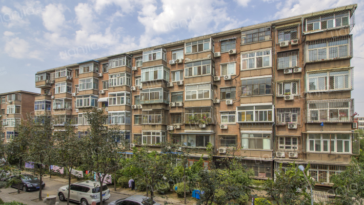 东安街头条外景图