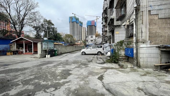 倒牌坊路17号外景图