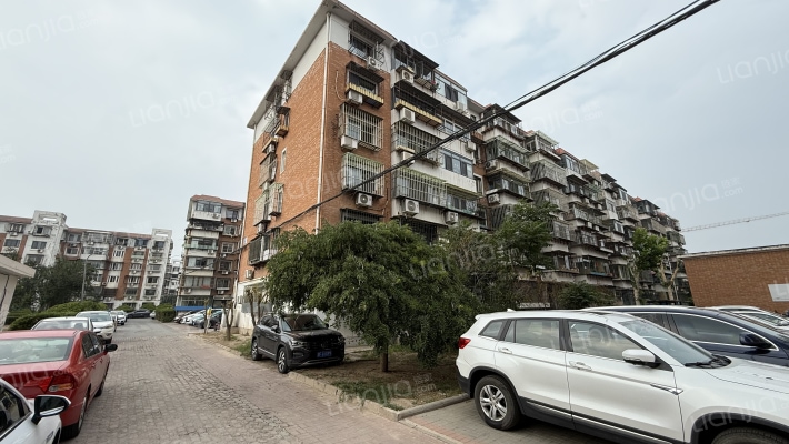 玉峰花园外景图