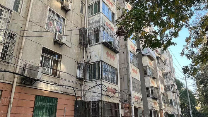 贾小郢村民恢复楼外景图