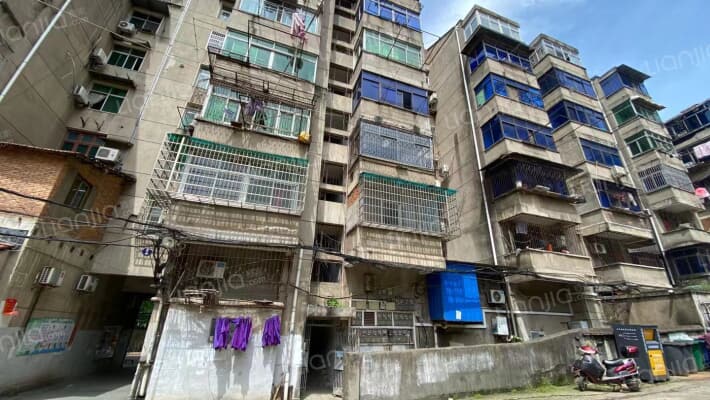 老区委小区外景图