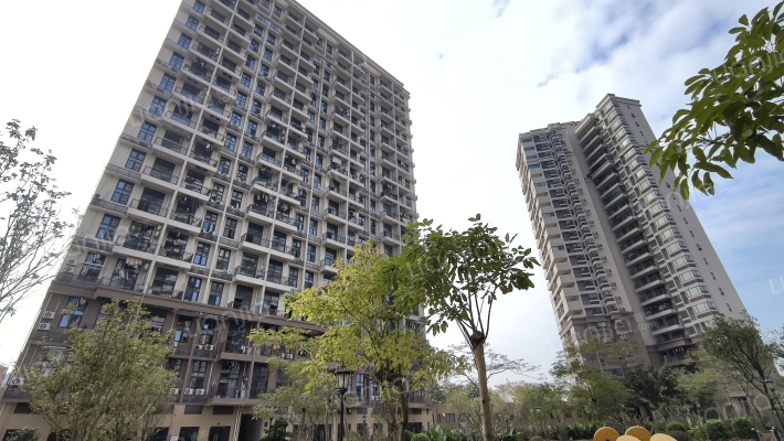 万润中心外景图