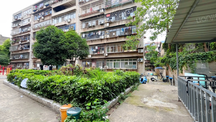 林特小区外景图