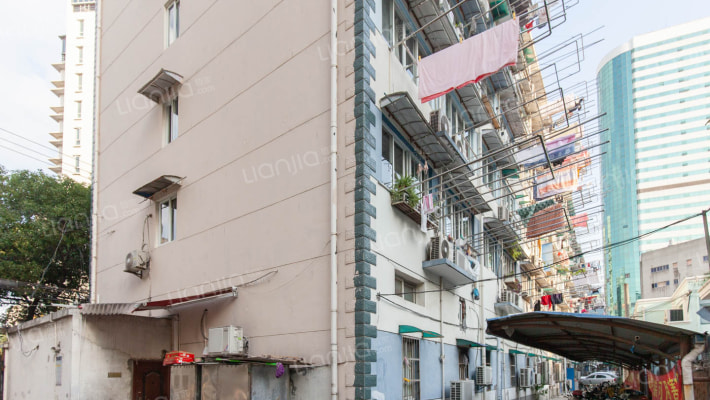 鞍山路79号外景图