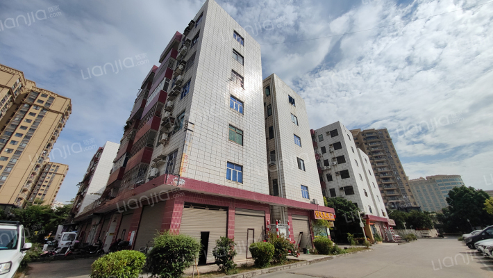 新城市花园一期外景图