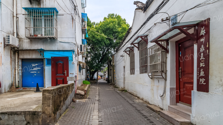 楚春巷散盘外景图