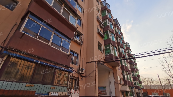 乐警小区外景图