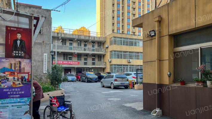 交通运输管理站家属院外景图