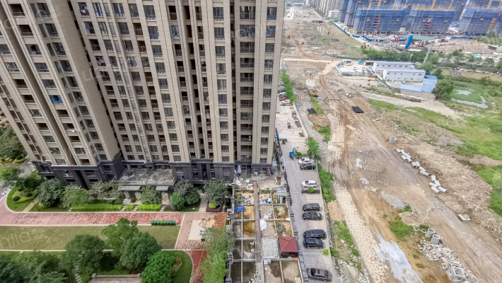 福晟钱隆樽品外景图