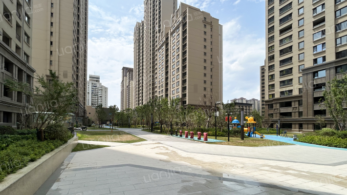 璟宸尊域府外景图