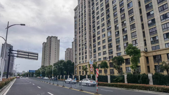 万宇名都花园外景图