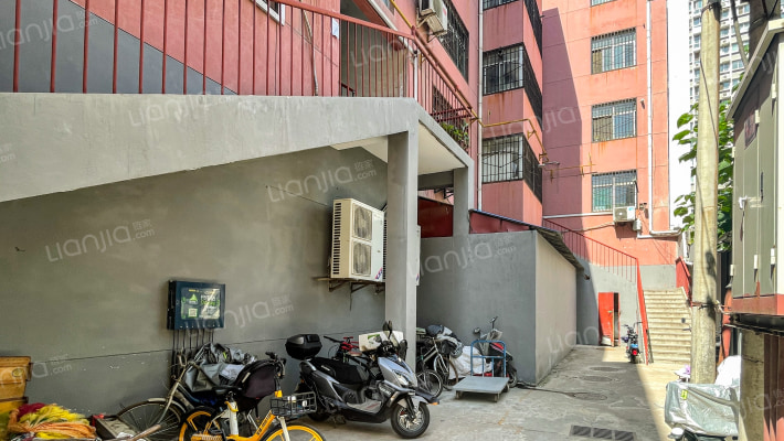 韦曲老街79号百货集团住宅小区外景图