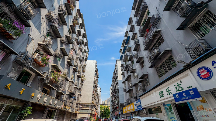 战斗路108号外景图