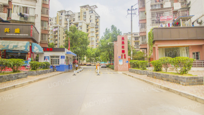 凤凰花园三期C区外景图