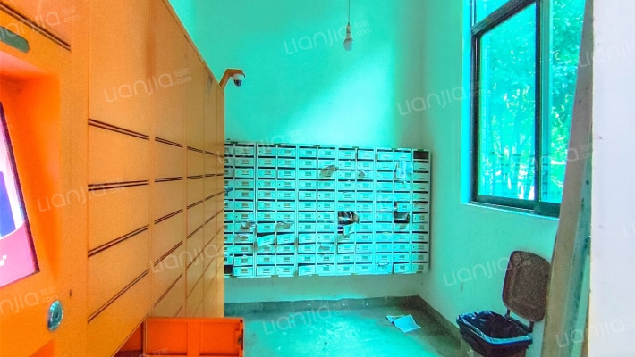 八方大厦外景图