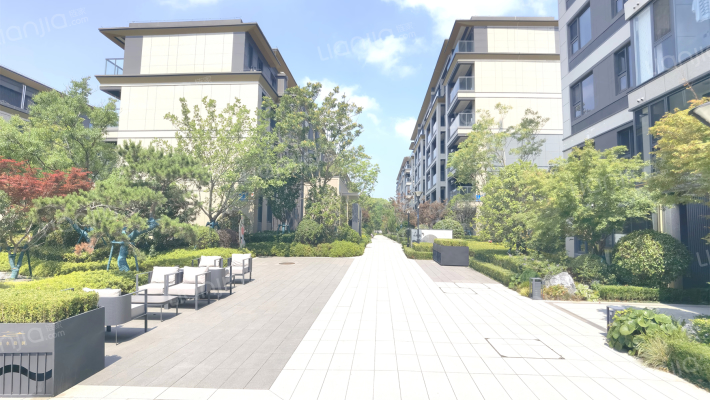 山水拾涧外景图