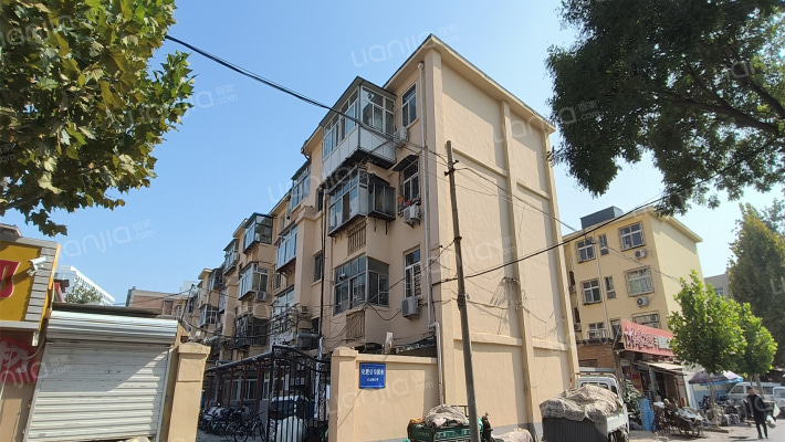 省石化局公司宿舍外景图