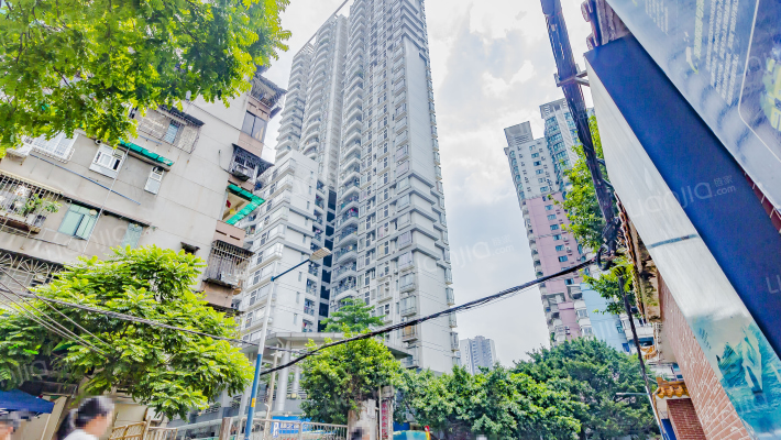 富力朗逸轩外景图