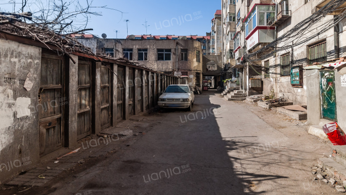 三棵树十字商业街外景图