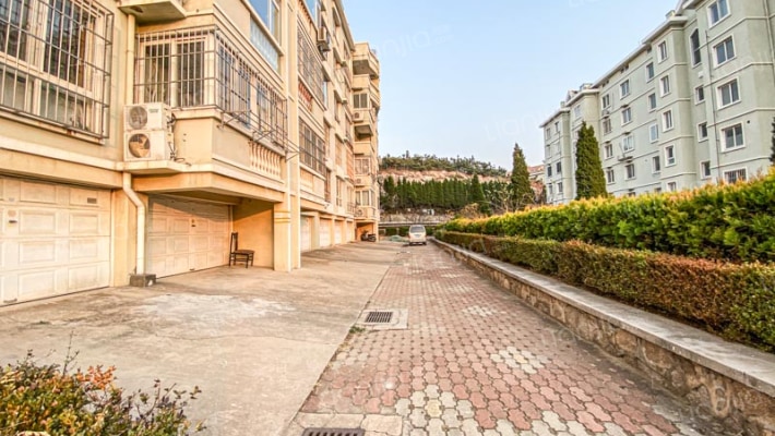 瑞港度假村外景图