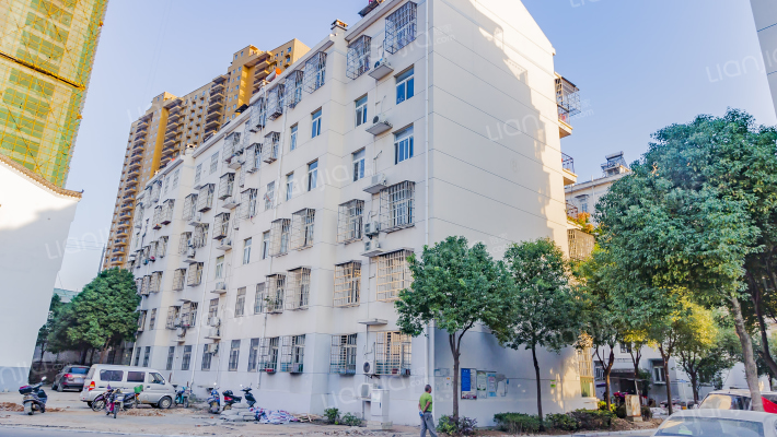 前川街双凤丝绸小区外景图