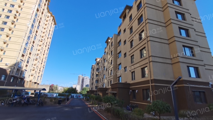 连泰美域外景图