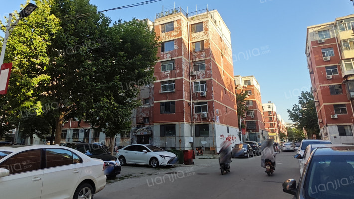 滨湖新村外景图