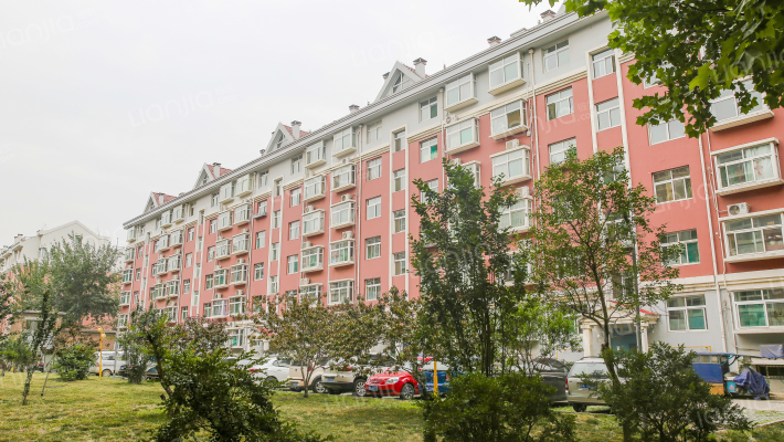 吉尔北苑外景图