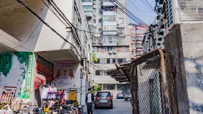 银泉花园外景图